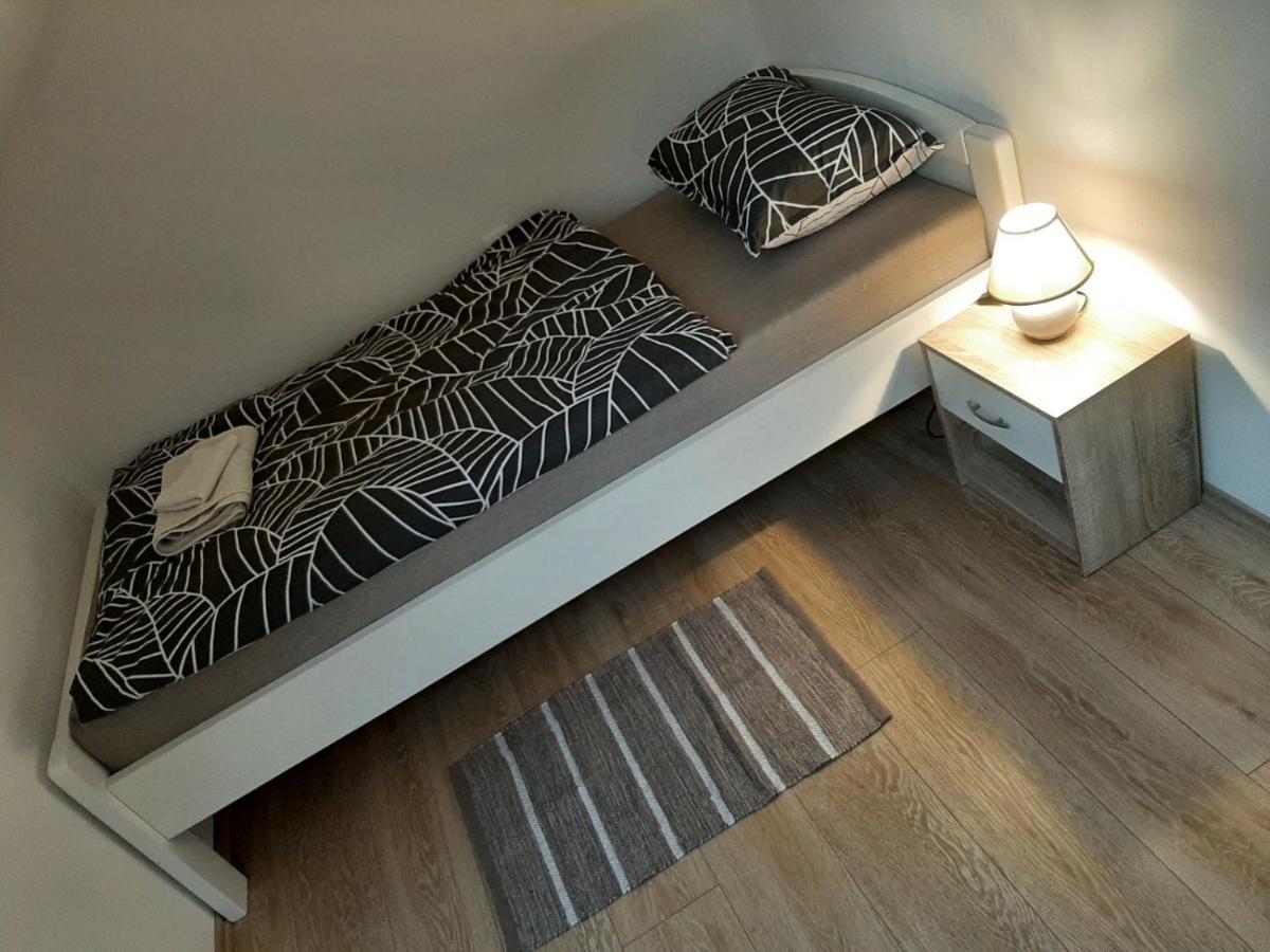 Apartment Lelly Novi Lazi