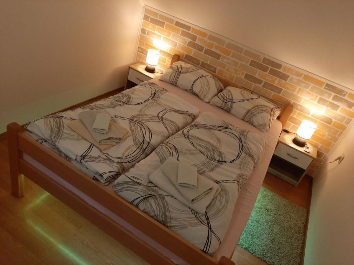 Lelly Apartment Novi Lazi